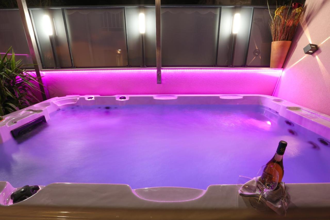 Apartment Rose Pool Comfort Ragusa Esterno foto