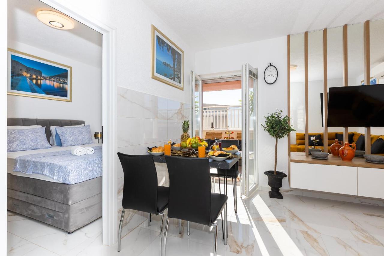 Apartment Rose Pool Comfort Ragusa Esterno foto