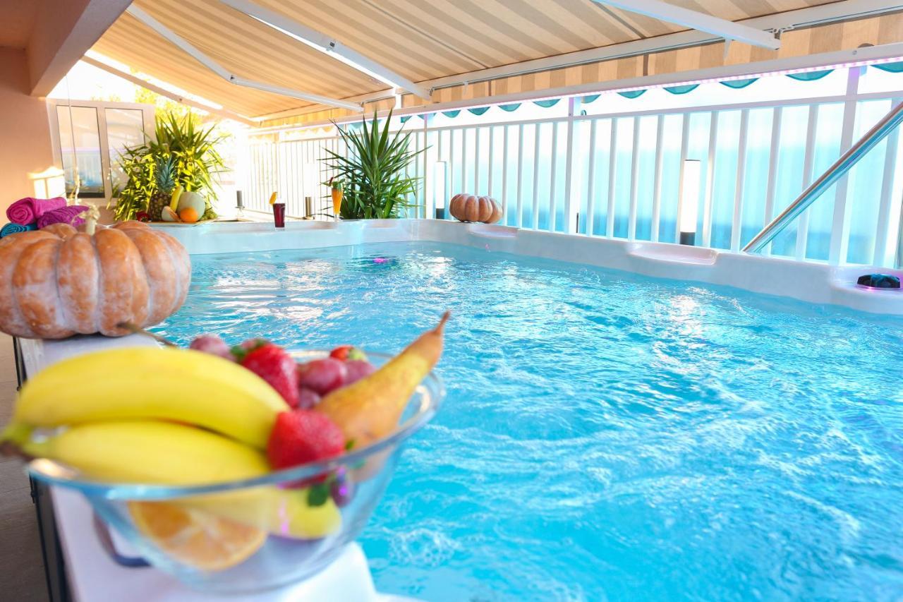 Apartment Rose Pool Comfort Ragusa Esterno foto