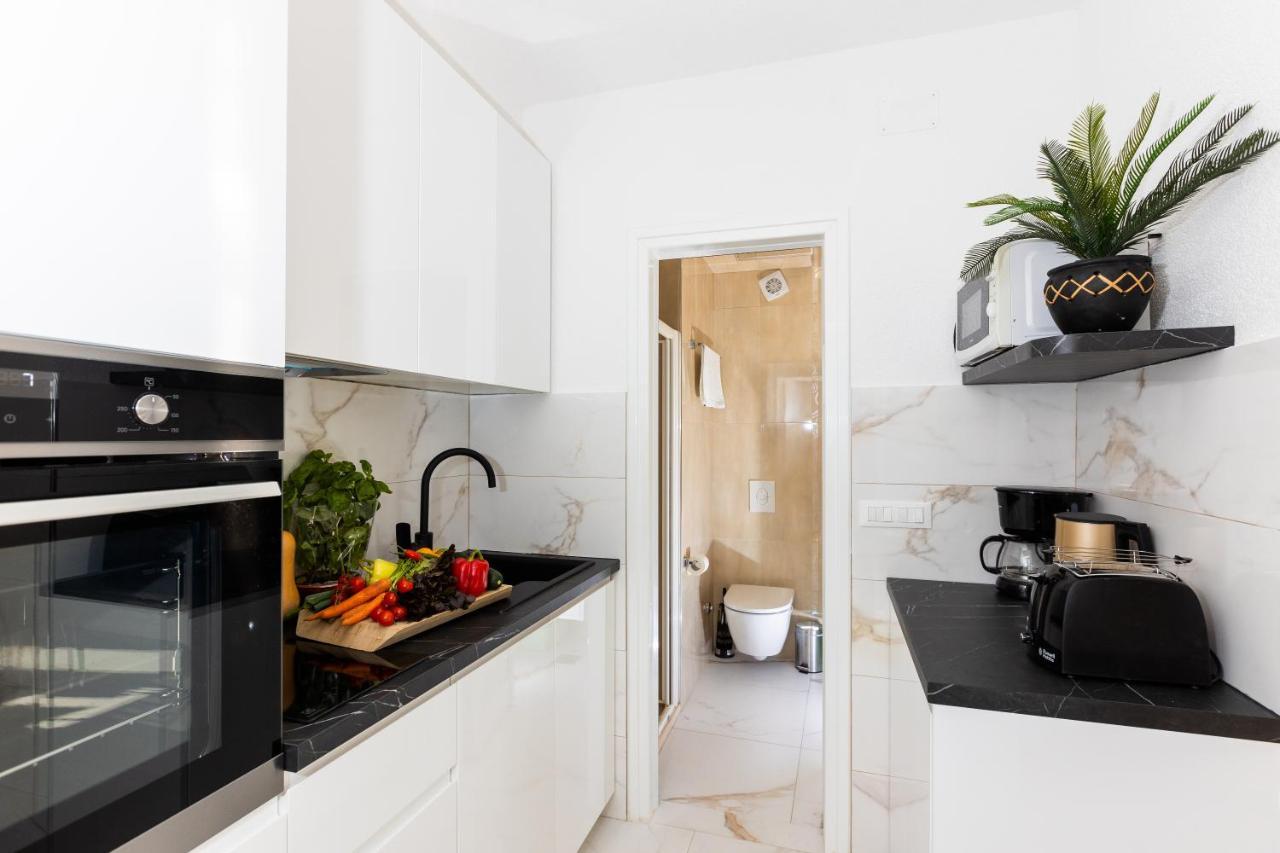 Apartment Rose Pool Comfort Ragusa Esterno foto